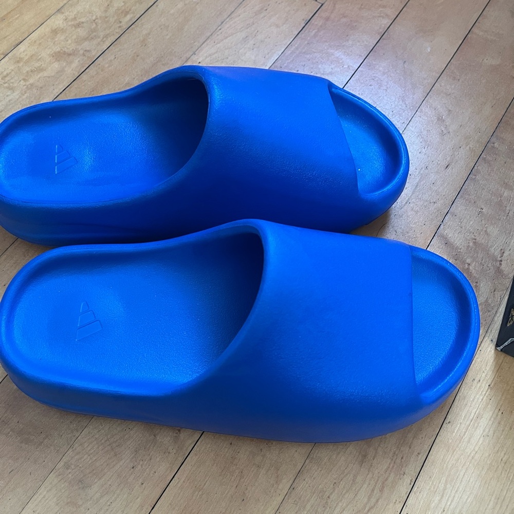 Yeezy Vibrant Blue Slide Sandals
